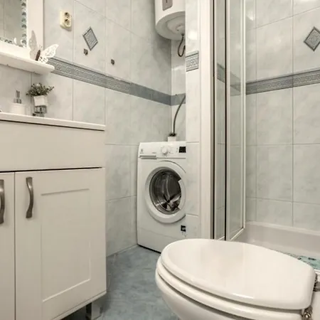 With Wifi - 22082 Apartment