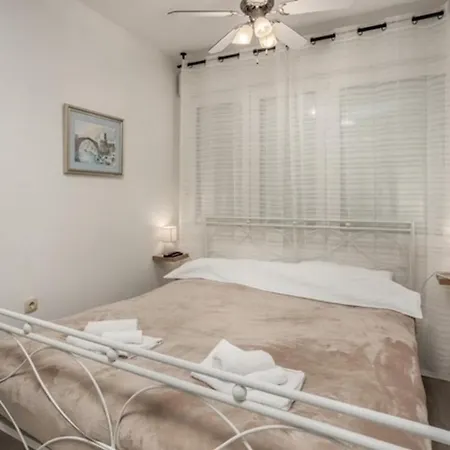 Apartment With Wifi - 22082 Rijeka